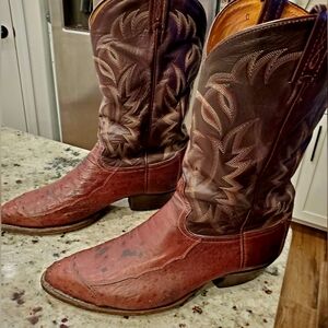 Men's Tony Lama Ostrich Boots, Size 10 1/2 D. Burgandy